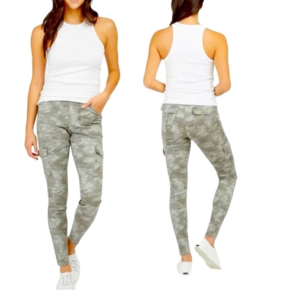 NWOT Spanx Stretch Twill Ankle Cargo Pants Size Medium Stone Wash Camo